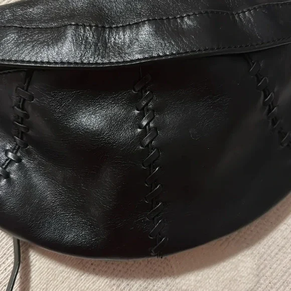 Zara crossbody geniune leather bag - Picture 2 of 4